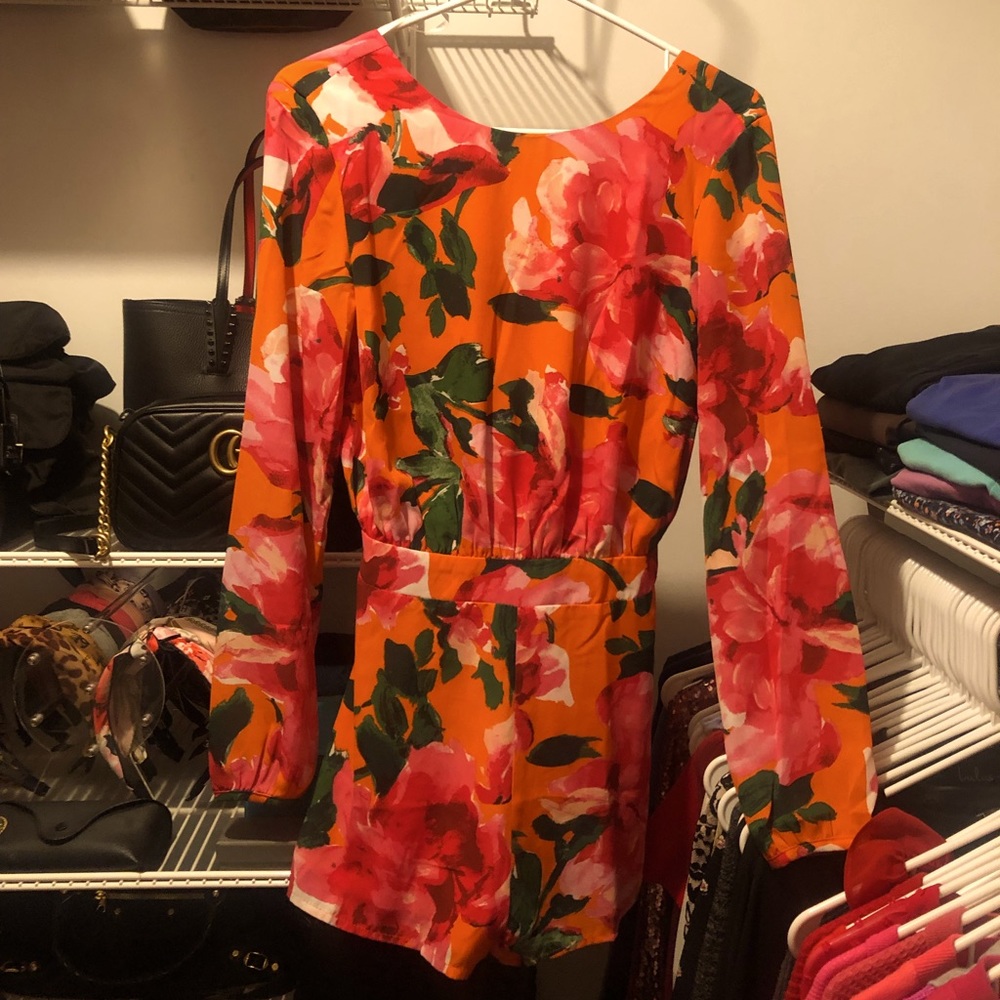 Lulu’s Floral Romper XS NWT